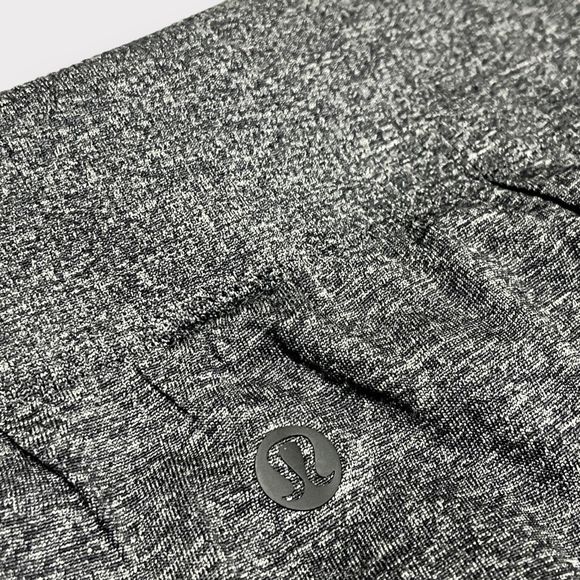 Lululemon Boulevard Bliss Skirt 2 Heather Grey High Waist Mini Black White - Picture 3 of 8